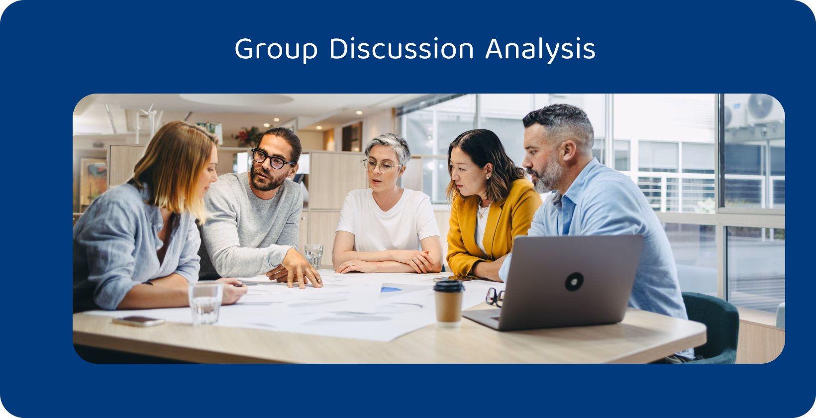  Students engaged in a collaborative learning session, reflecting educational strategies that enhance learning experiences.